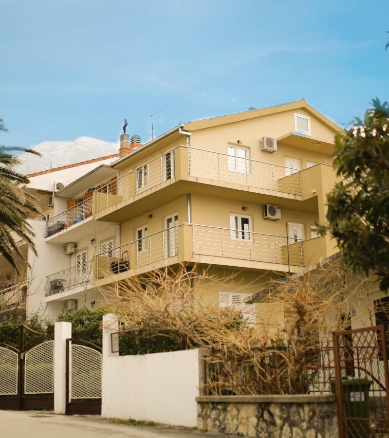 Apartments Alma Podgora Luaran gambar