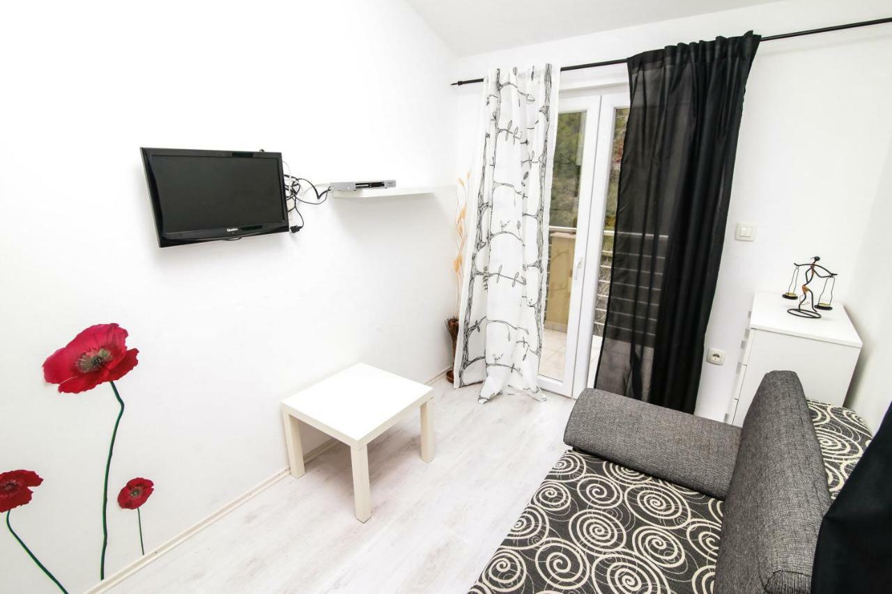 Apartments Alma Podgora Luaran gambar